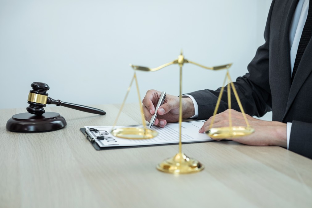 What qualities make a good defense attorney